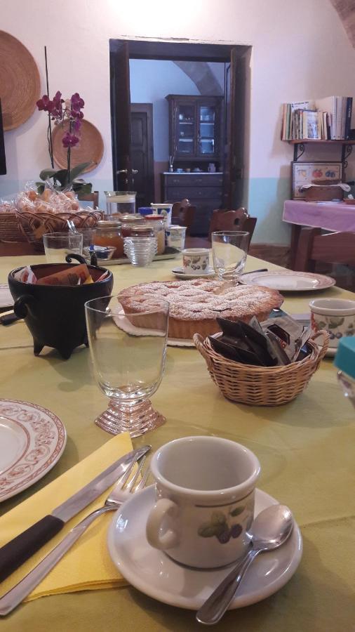Hotel La Casa Rossa Riola Sardo Esterno foto