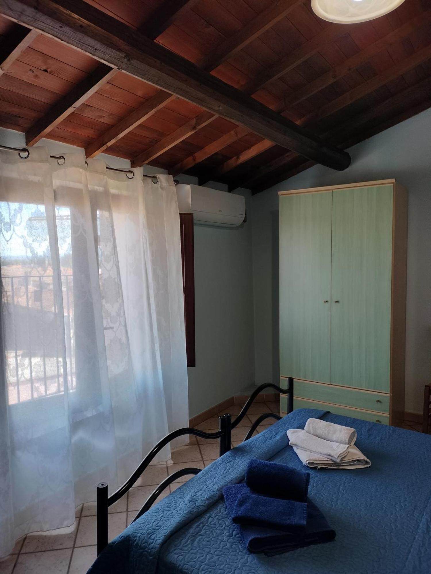 Hotel La Casa Rossa Riola Sardo Esterno foto
